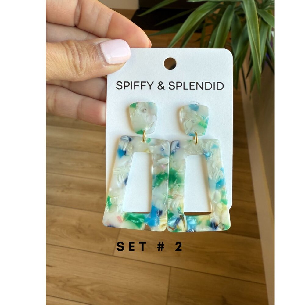 ๐ 2/$20 - Spring Inspired Acrylic Earrings - Picture 5 of 11